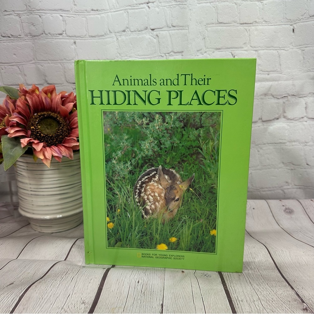 vtg 1986 hardcover Animals and Their Hiding Places children's Book national geo